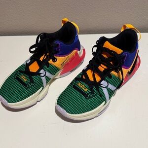 LeBron Witness VII HO 22 NWOB Never worn or used! $185 OBO